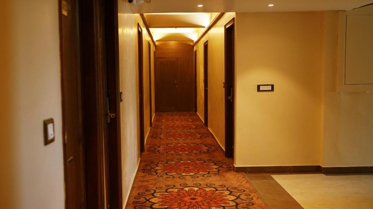 Hotel Sukh Mehal Jalandhar Eksteriør bilde