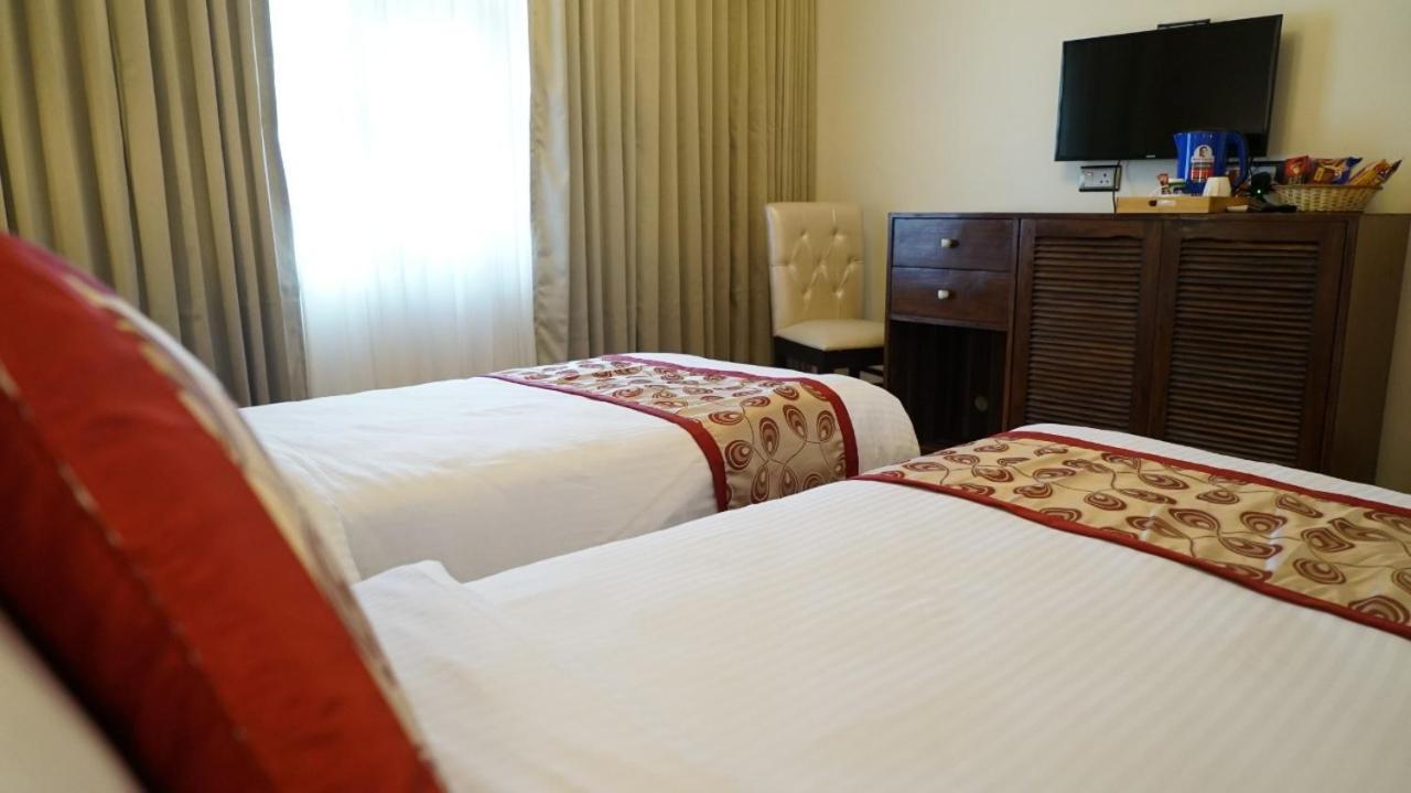 Hotel Sukh Mehal Jalandhar Eksteriør bilde