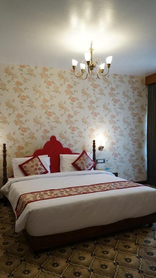 Hotel Sukh Mehal Jalandhar Eksteriør bilde